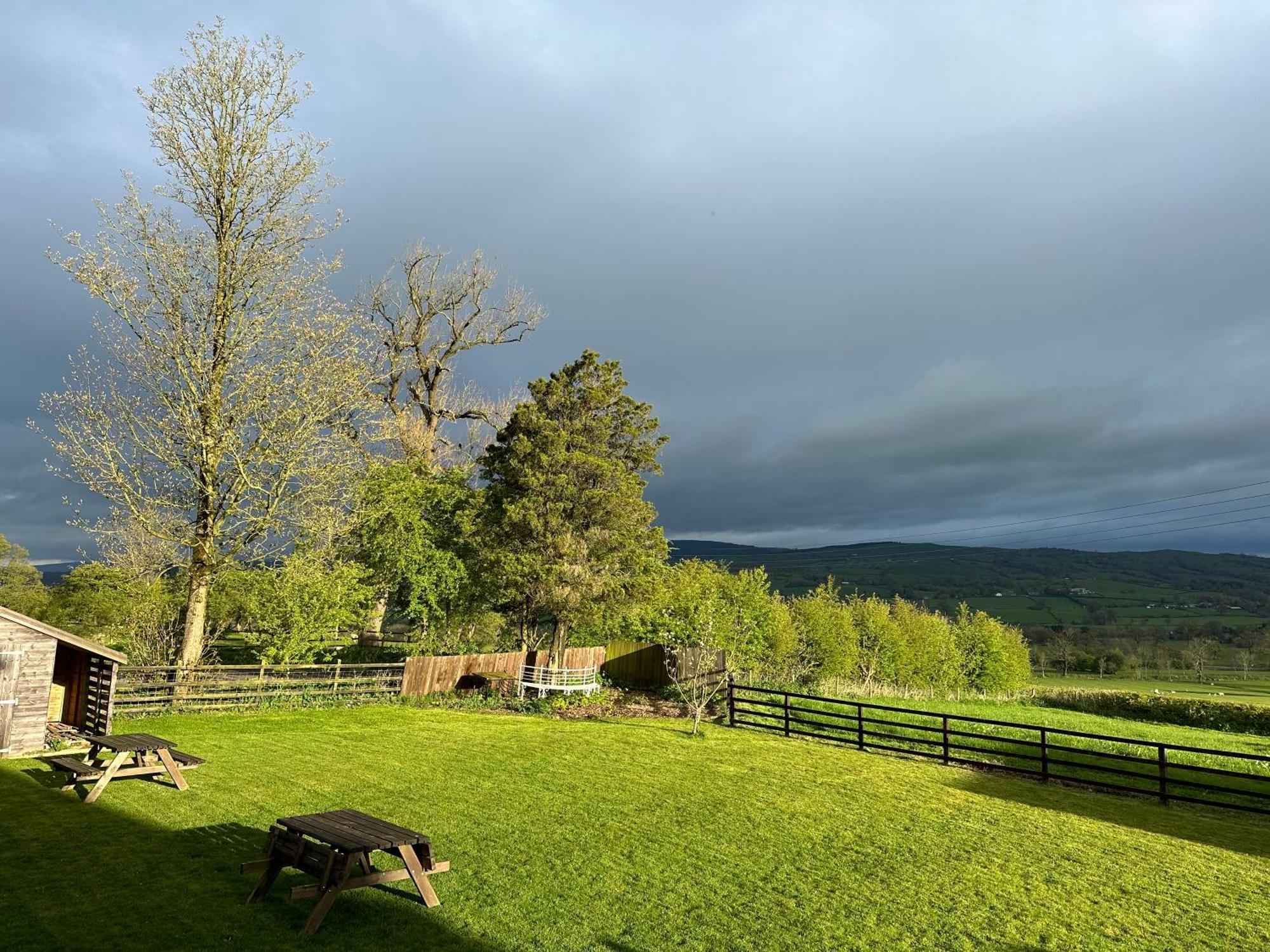 Greendale Teahouse And Rooms Chatburn Exteriér fotografie